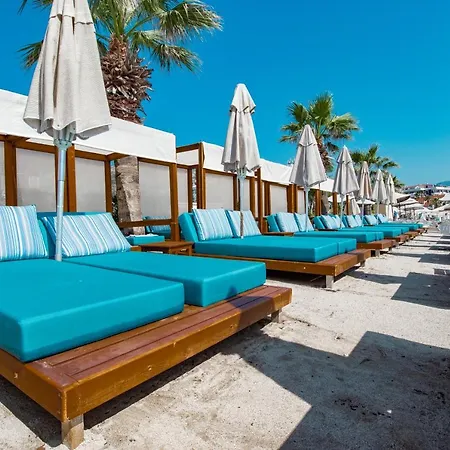 Class Unique Szálloda 4*