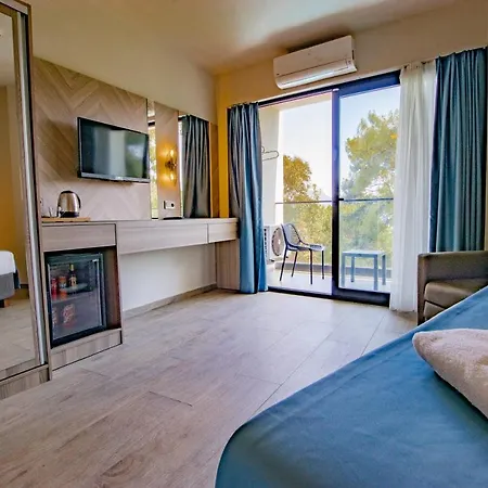 Class Unique Hotel 3*