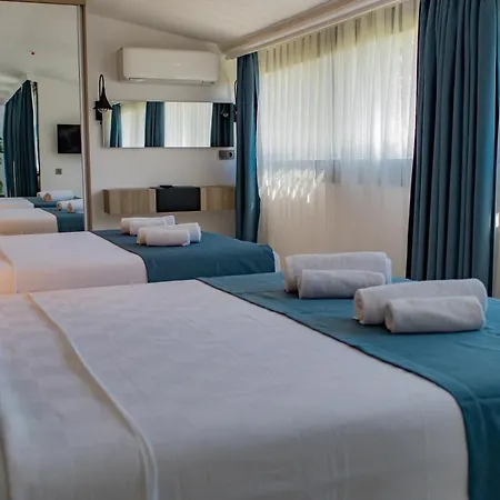 Class Unique Hotel