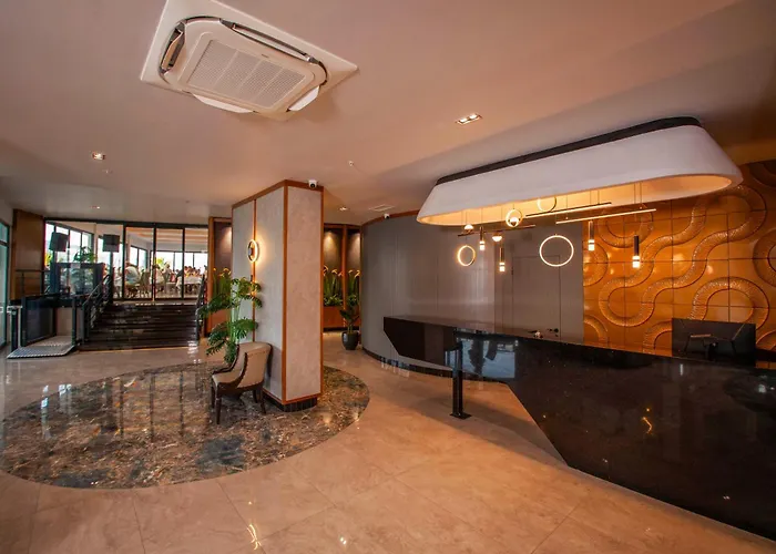 Class Unique Hotell 4*