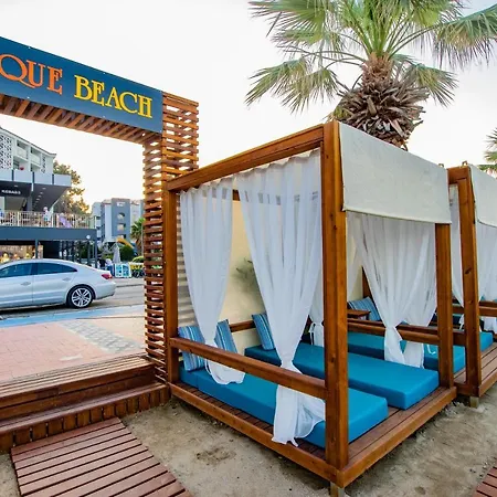 Class Unique Hotell 4*