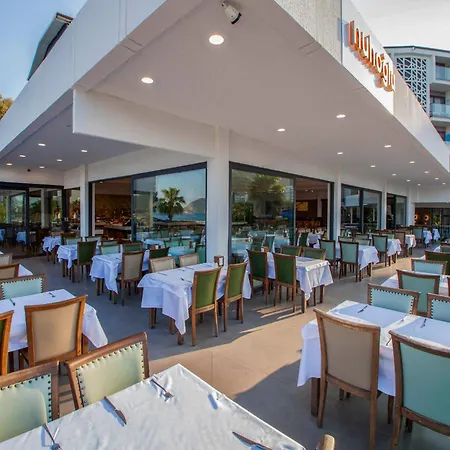 Hotell Class Unique 4*